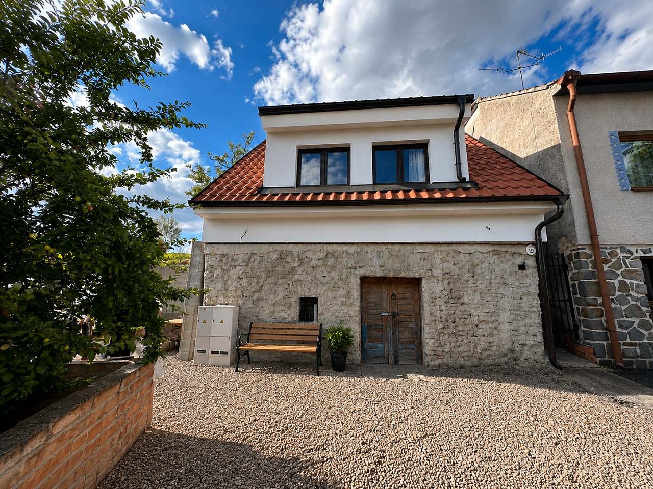 Apartmán nad sklepem