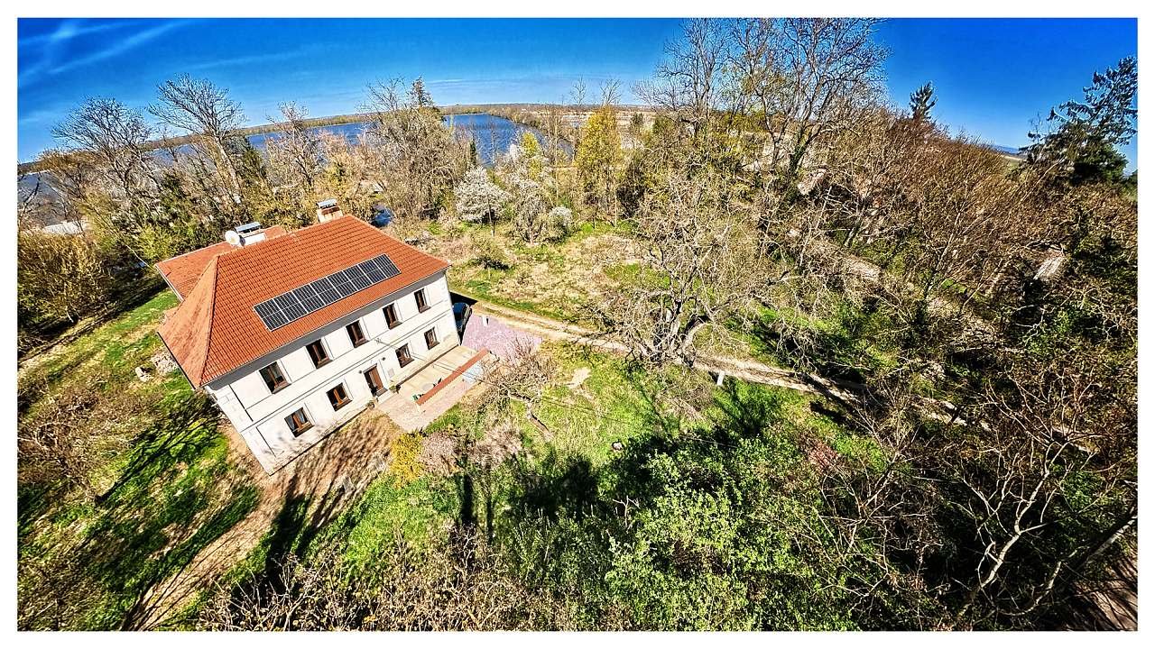 APARTMÁNY * podZZamkem *