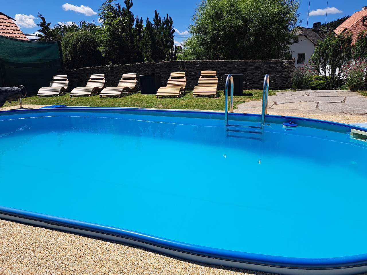 bazén - aktuální foto (28.6.2025)