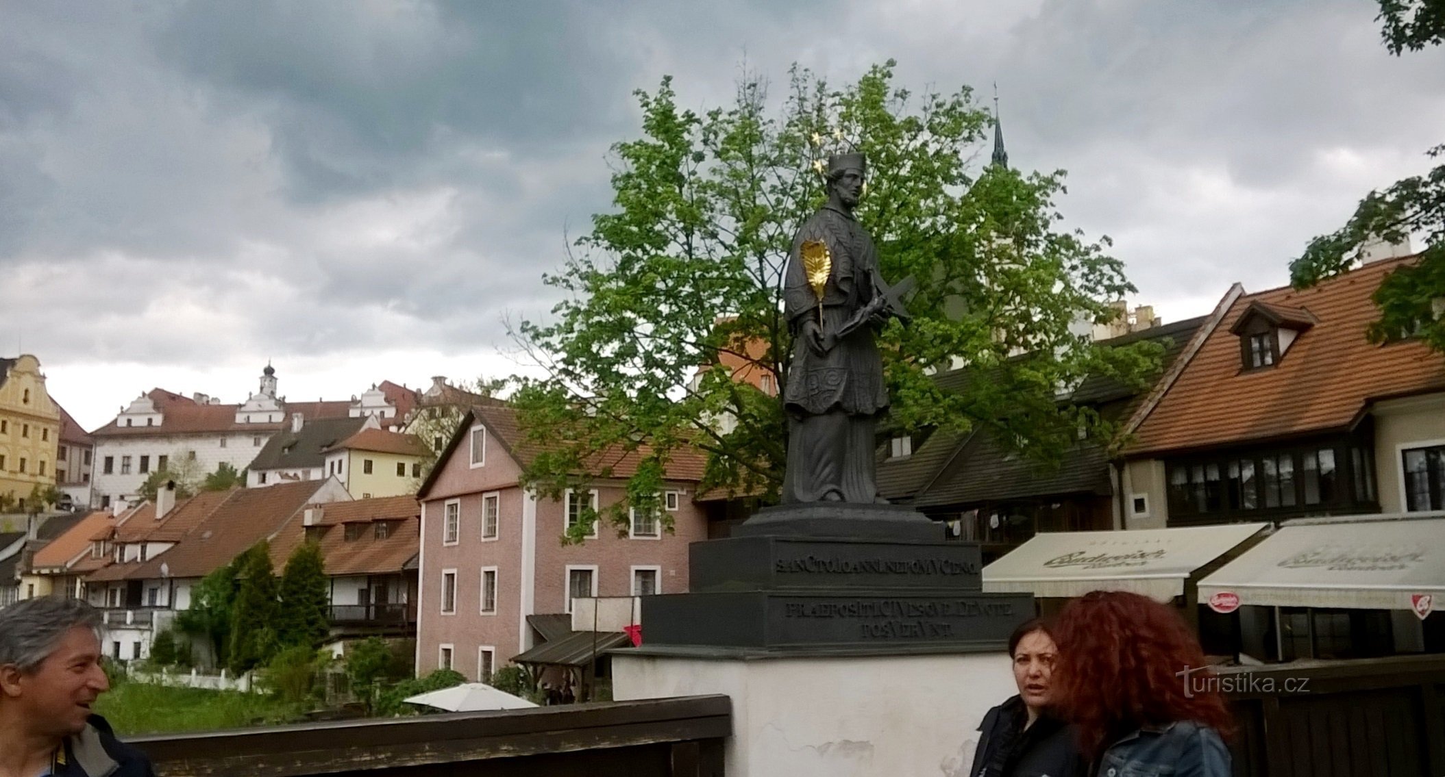 Český Krumlov-plastika sv. Jana Nepomuckého na Lazebním mostě