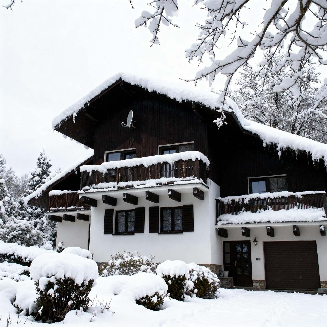 Chalupa Eden Nová Pec - zimní pohled