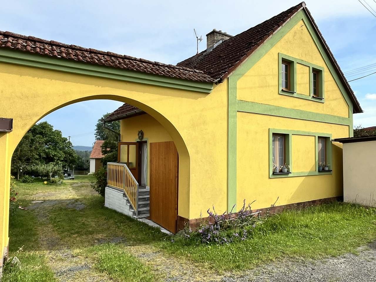 chalupa na statku foto