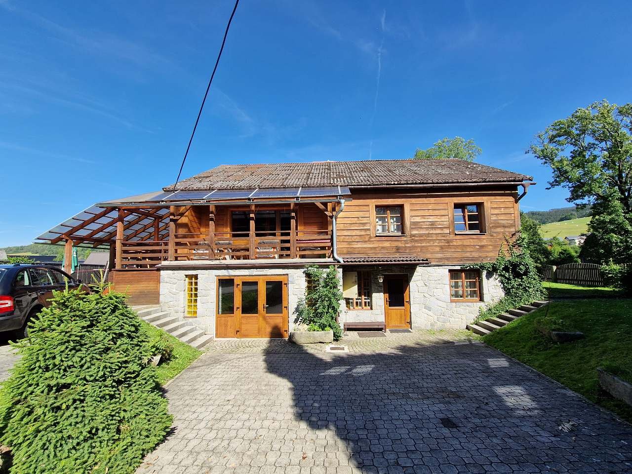 CHALUPA POD ŠERÁKEM