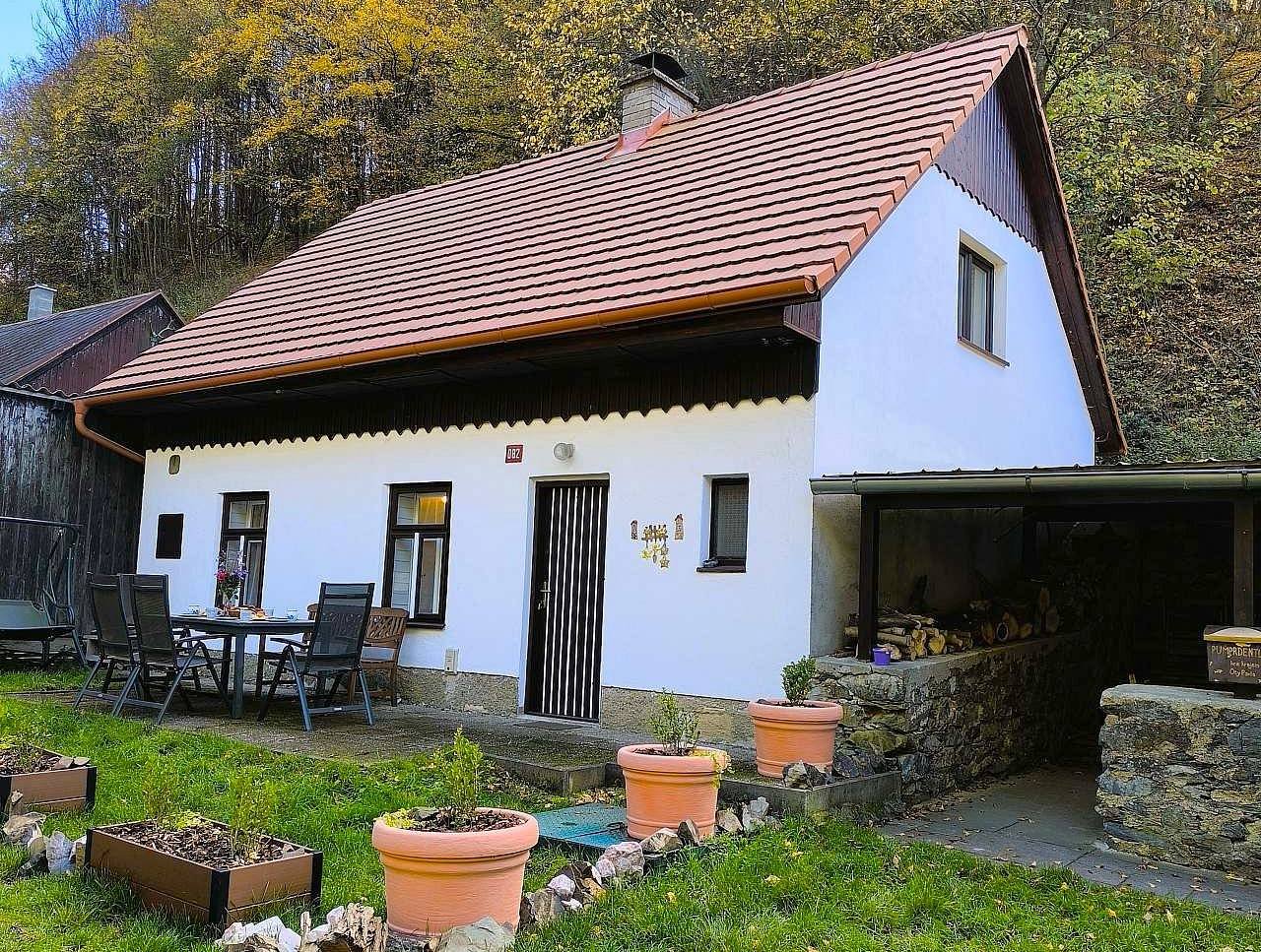 Chalupa u Branovského přívozu