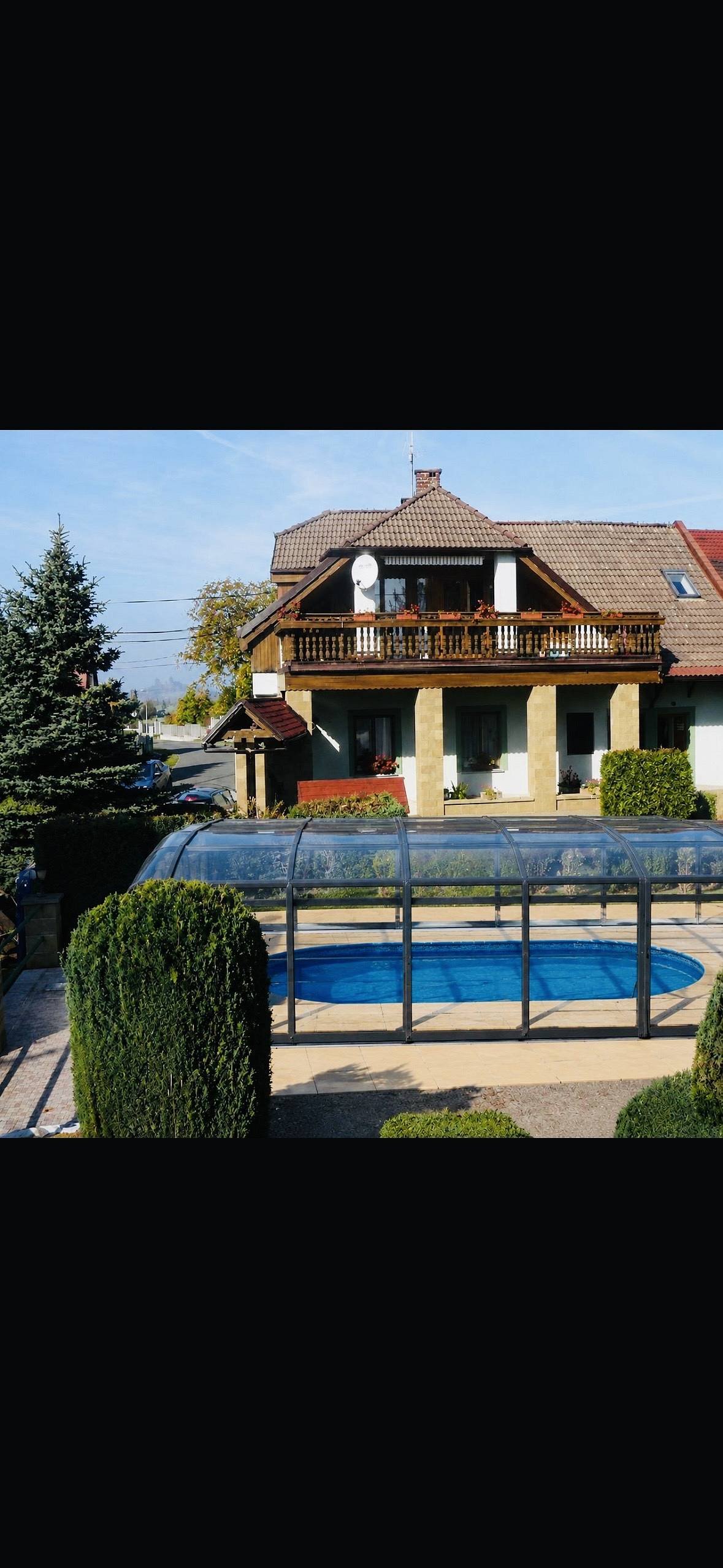 Chalupa v srdci Českého ráje s bazénem a výhledem na Trosky