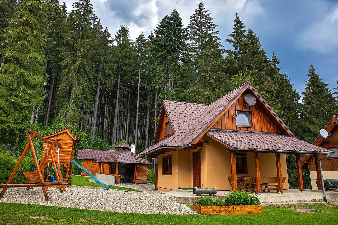 Chata Alpina na Kubínskej holi v blízkosti ski a bike park Kubínska hoľa