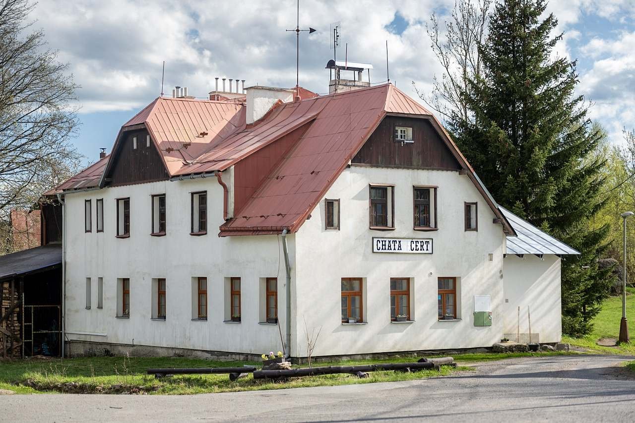 chata Čert