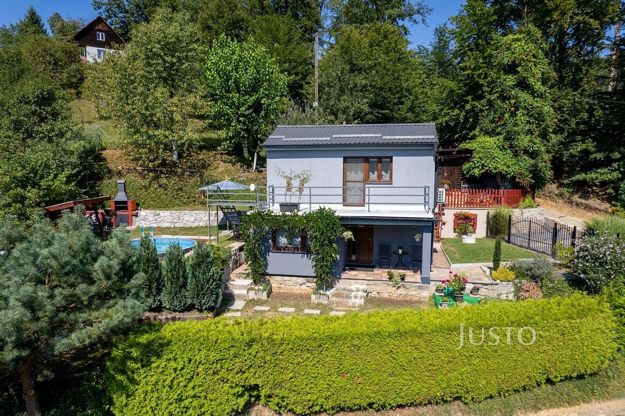 Chata Salaš - pohled na chatu