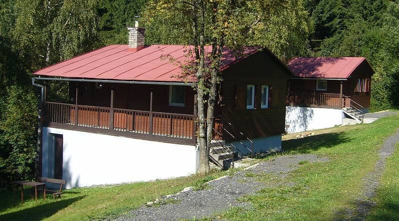 chaty MIDOS -celkový pohled (chaty č.2 a č.3)