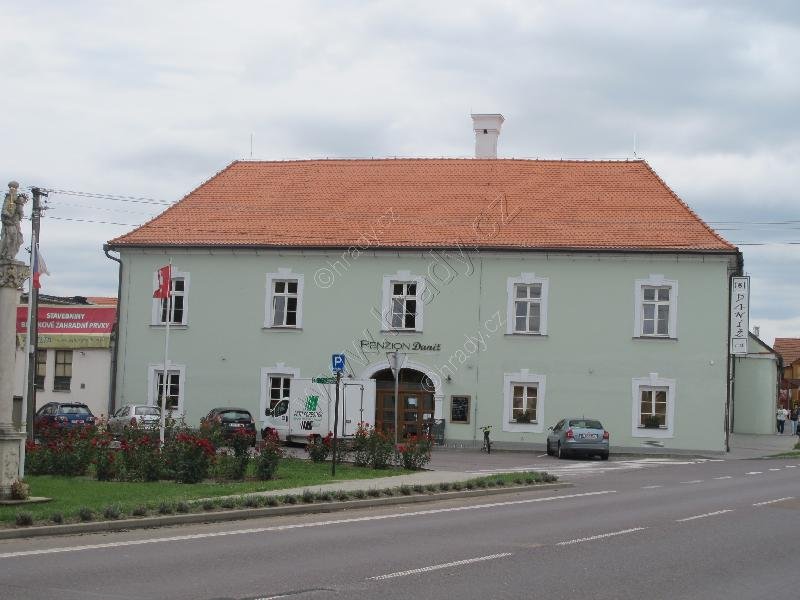 Chvalovice