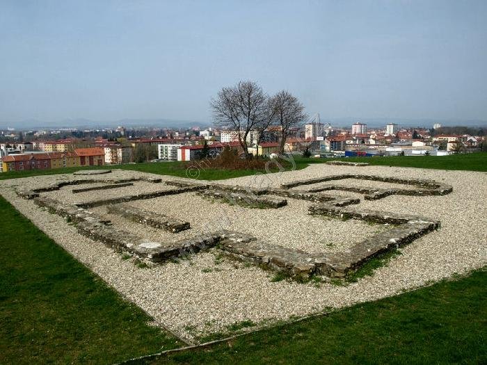 církevní areál Sady