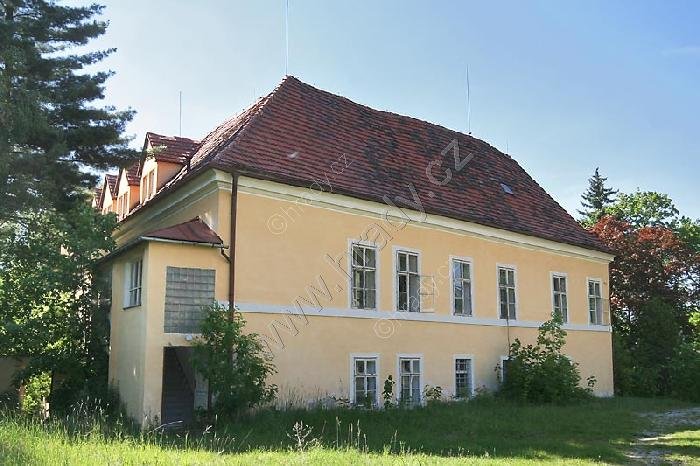 Defurovy Lažany