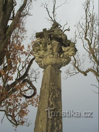 detail kamenného kříže