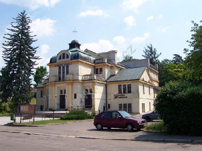 Divišovo divadlo