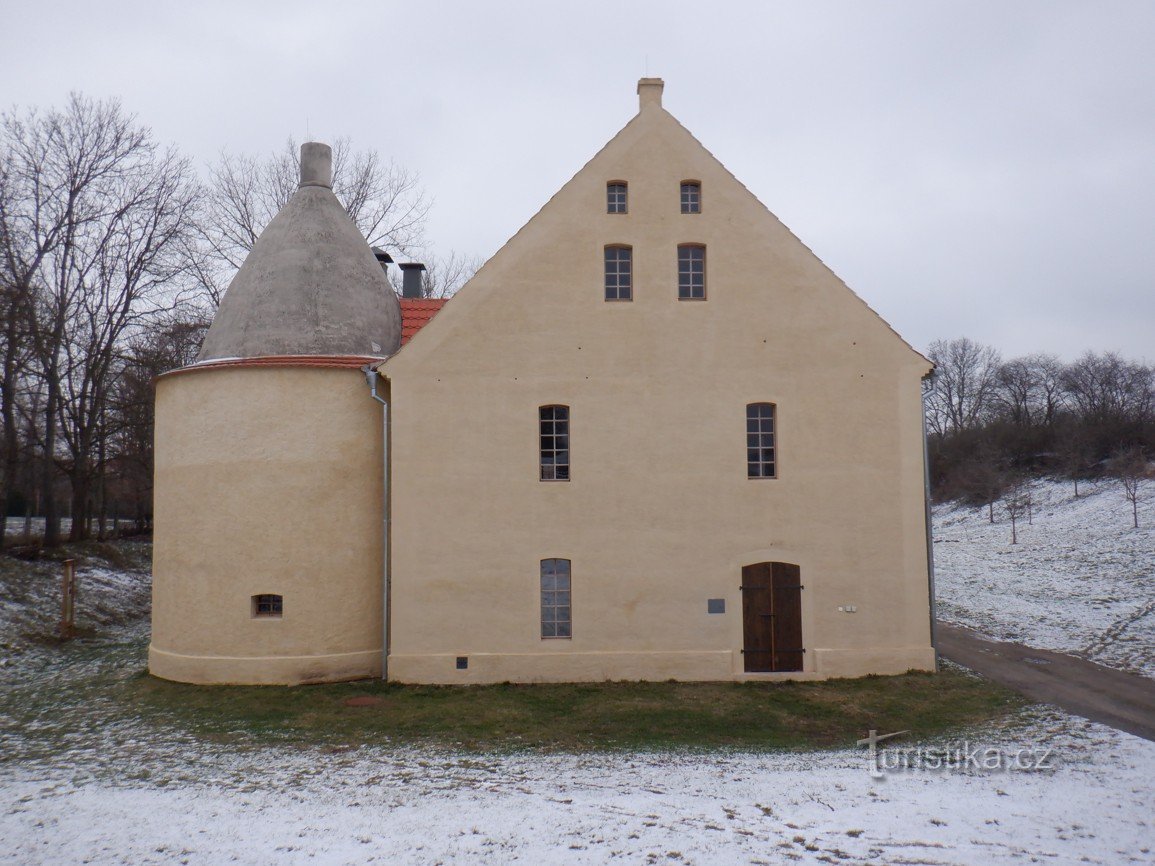 Dubá nedaleko Máchova jezera – Sušárna chmele