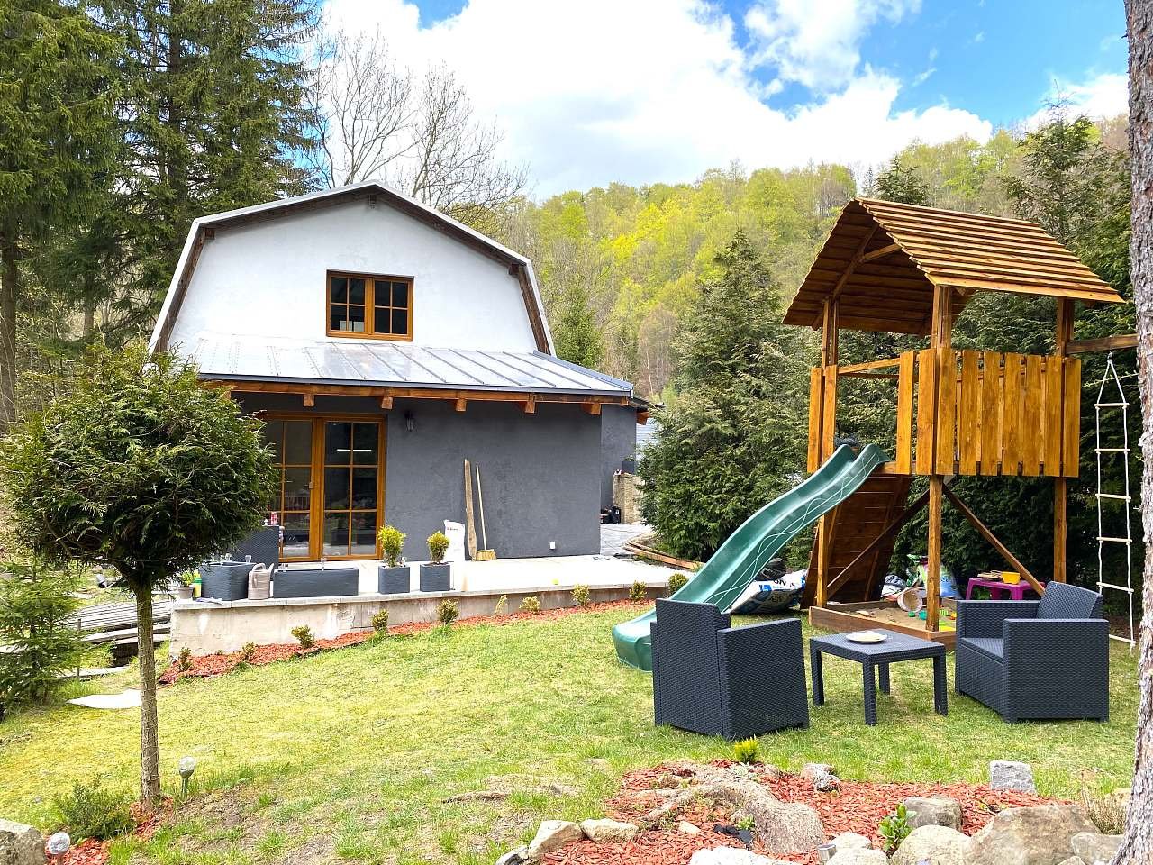 Horský domek pod přehradou u sjezdovky