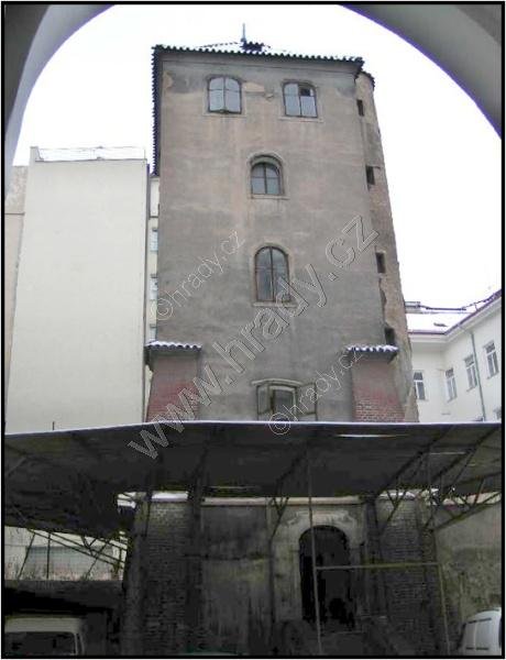 hradební věže gotického opevnění Starého Města