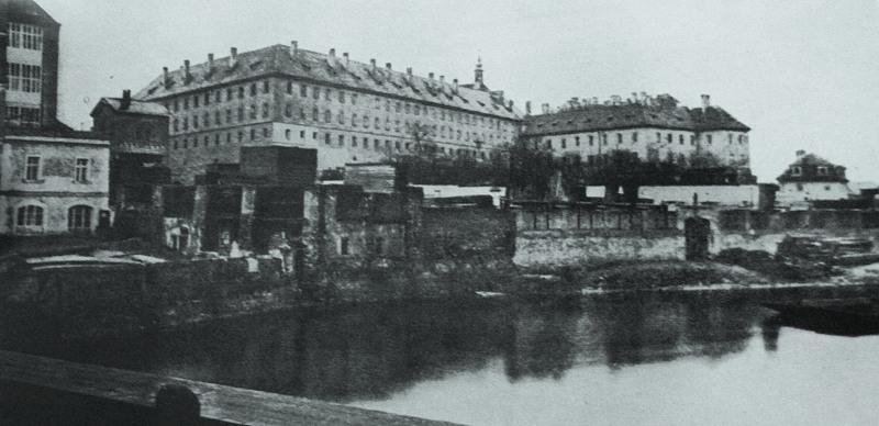 hrádek na Zderaze