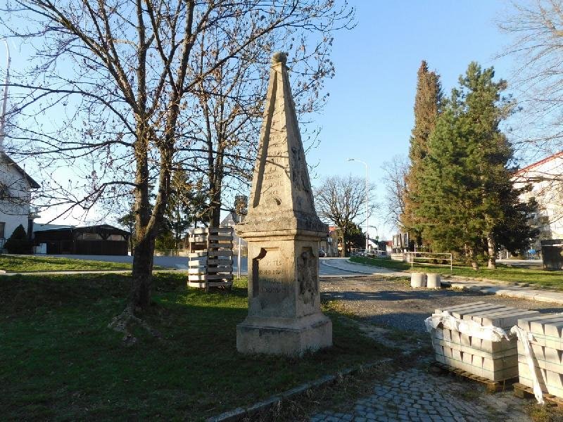hraniční kámen