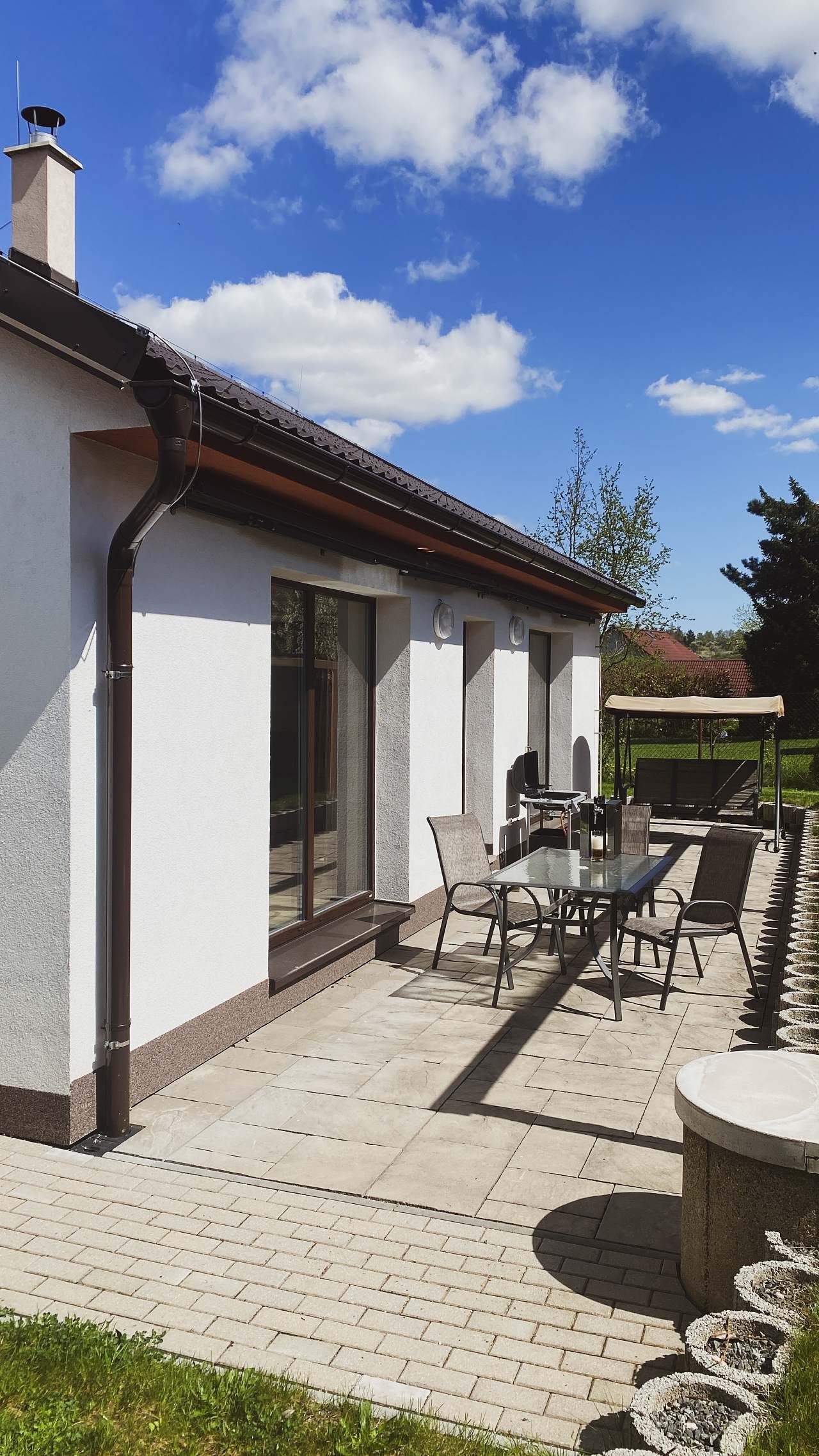 Jako doma Bobrová - venkovní terasa