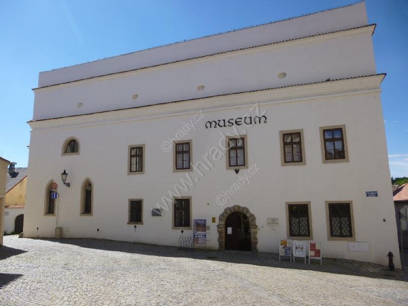 jezuitský seminář s gymnáziem a kaplí sv. Víta