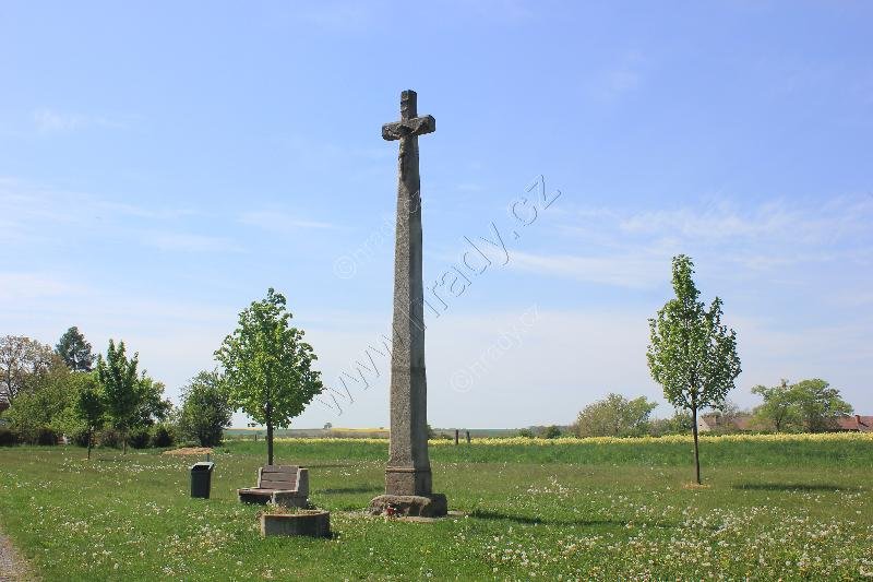 kamenný kříž