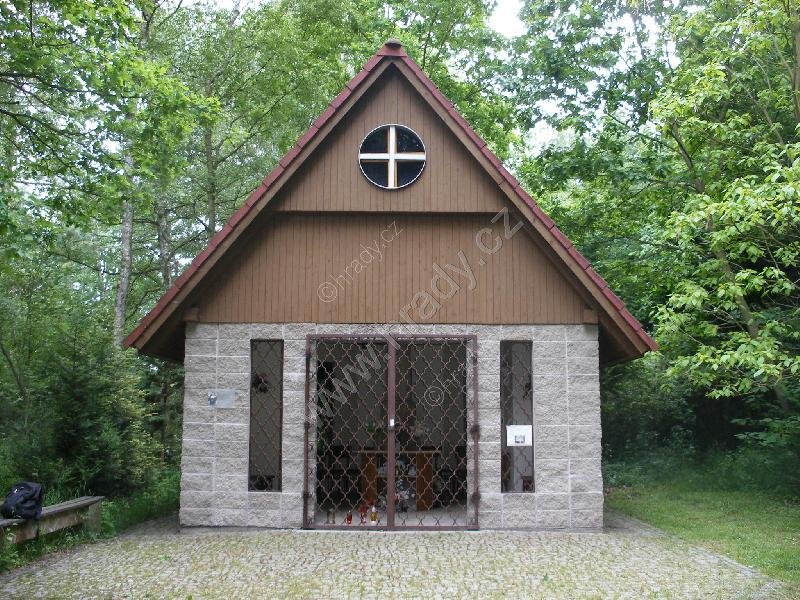 kaple Panny Marie Bolestné a mariánský sloup