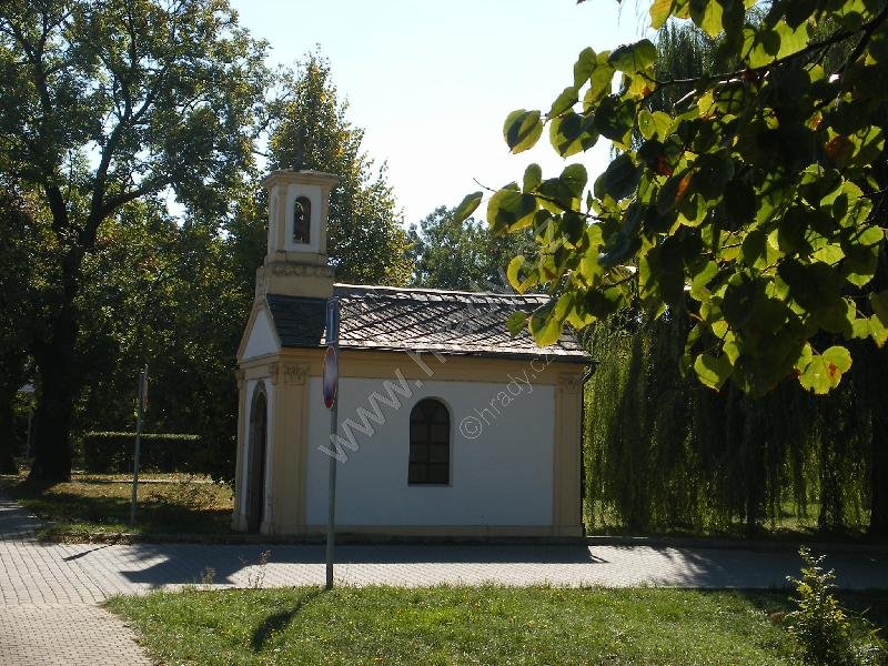 kaple se zvoničkou