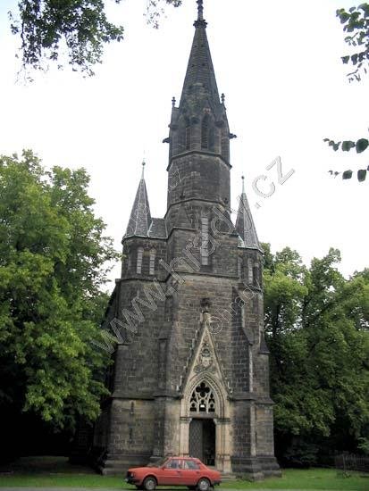 kaple sv. Jana Nepomuckého Chrást