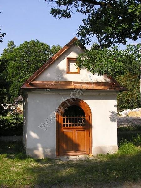 kaple u Adámkovy vily