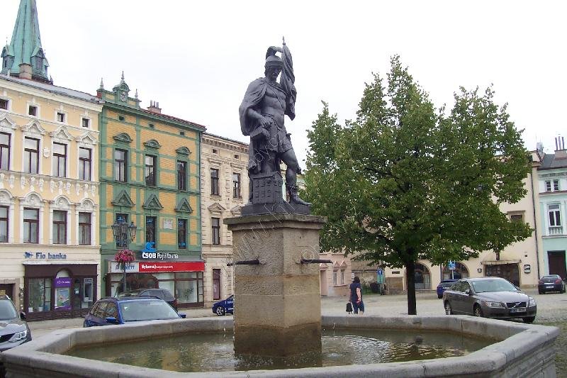 kašna se sochou sv. Floriána