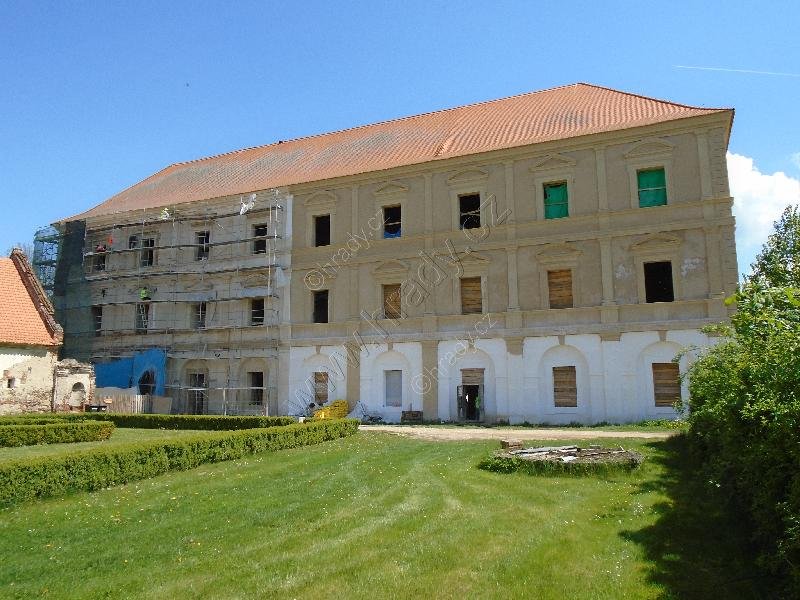 Kestřany