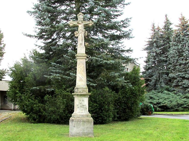 klasicistní kříž