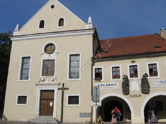 klášter kapucínů s kostelem Čtrnácti svatých pomocníků