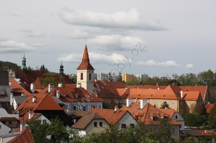 klášter křižovníků s červenou hvězdou (minoritů a klarisek) s kostelem Božího těla