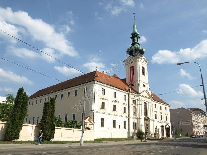 klášter milosrdných bratří s kostelem sv. Leopolda