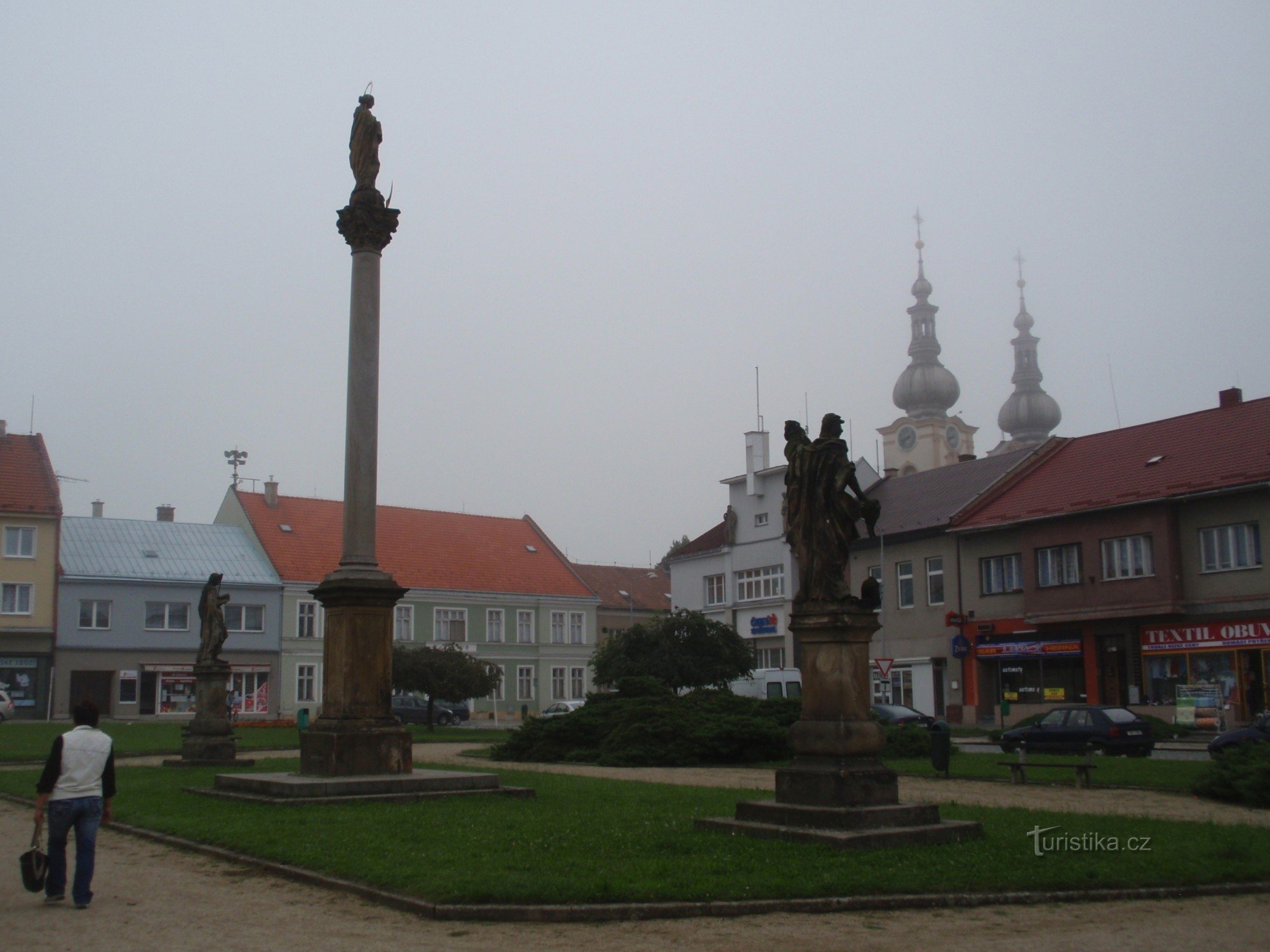 Kojetín a Kroměříž zvládnete i pěšky