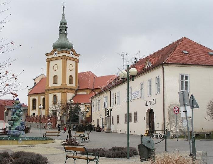 kostel Nanebevzetí Panny Marie