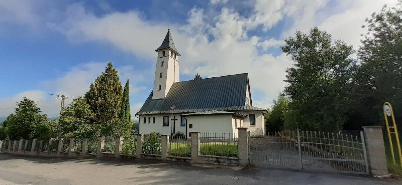 kostel Panny Marie Královny nebe a země