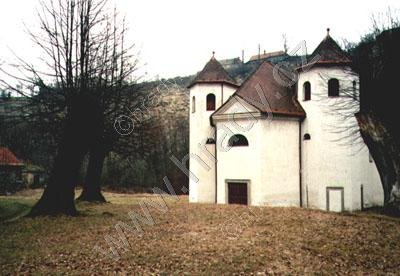 kostel Panny Marie pod Skalou