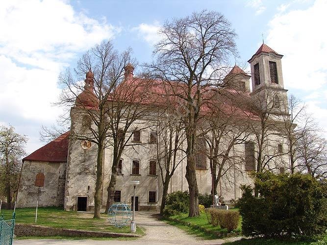 kostel sv. Anny a sv. Jakuba Většího