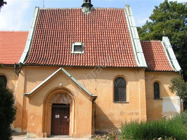 kostel sv. Michaela archanděla se zvonicí