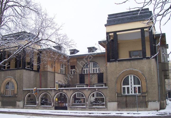 Kováříkova vila