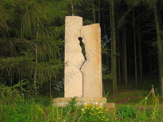 kříž smíření na Bukové hoře