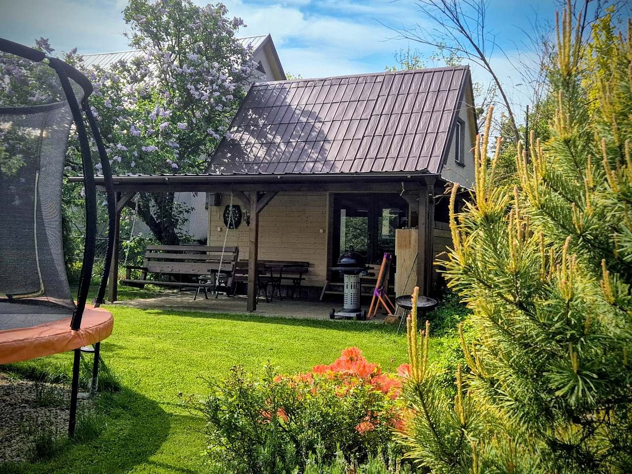 Letni posezení pod pergolou