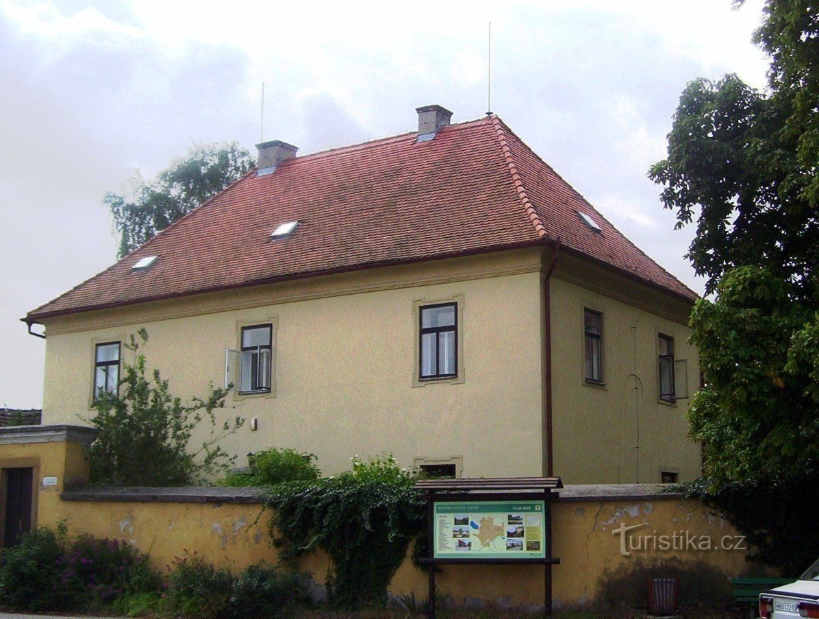 Libice nad Cidlinou-katolická fara-Foto:Ulrych Mir.