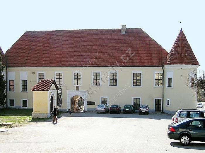 Louňovice pod Blaníkem