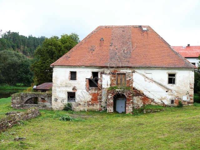 mlýn
