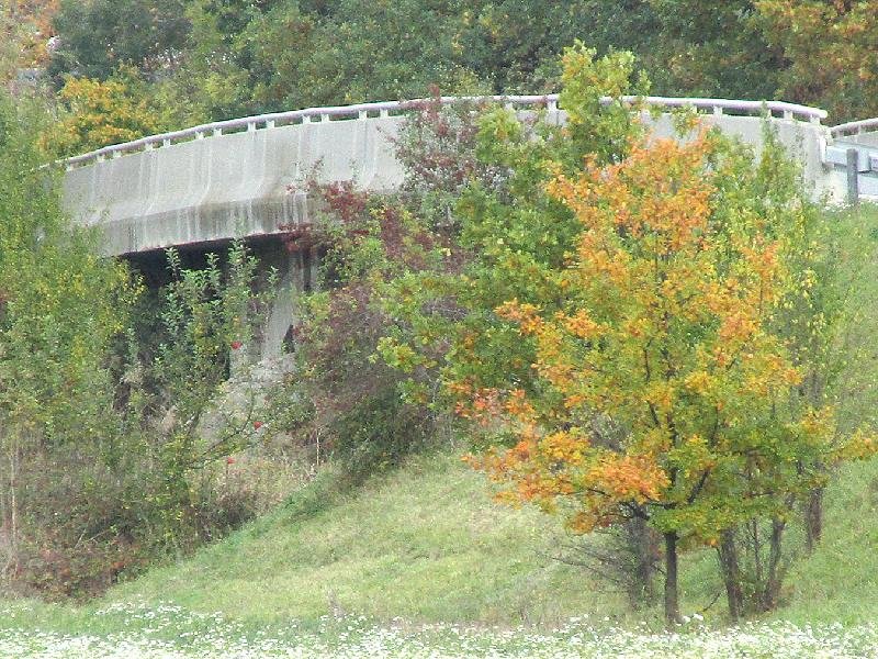 most přes Doubravu