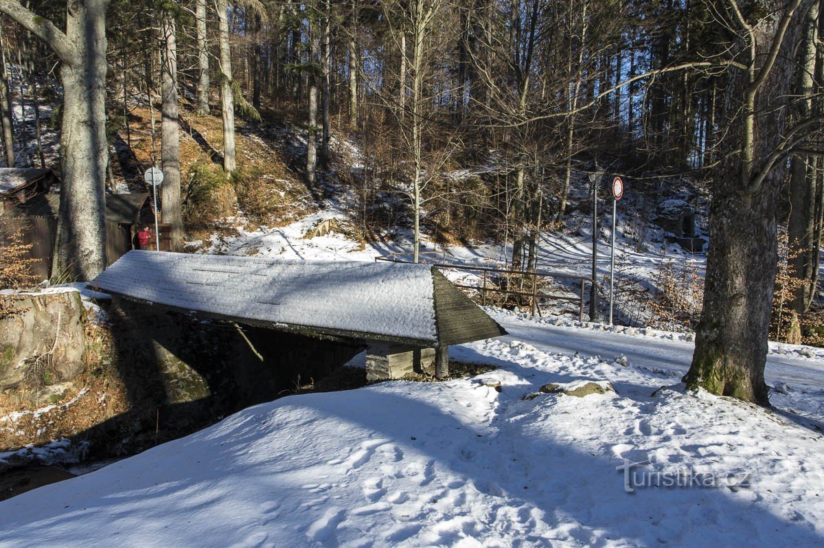 Můstek přes Bílou Opavu